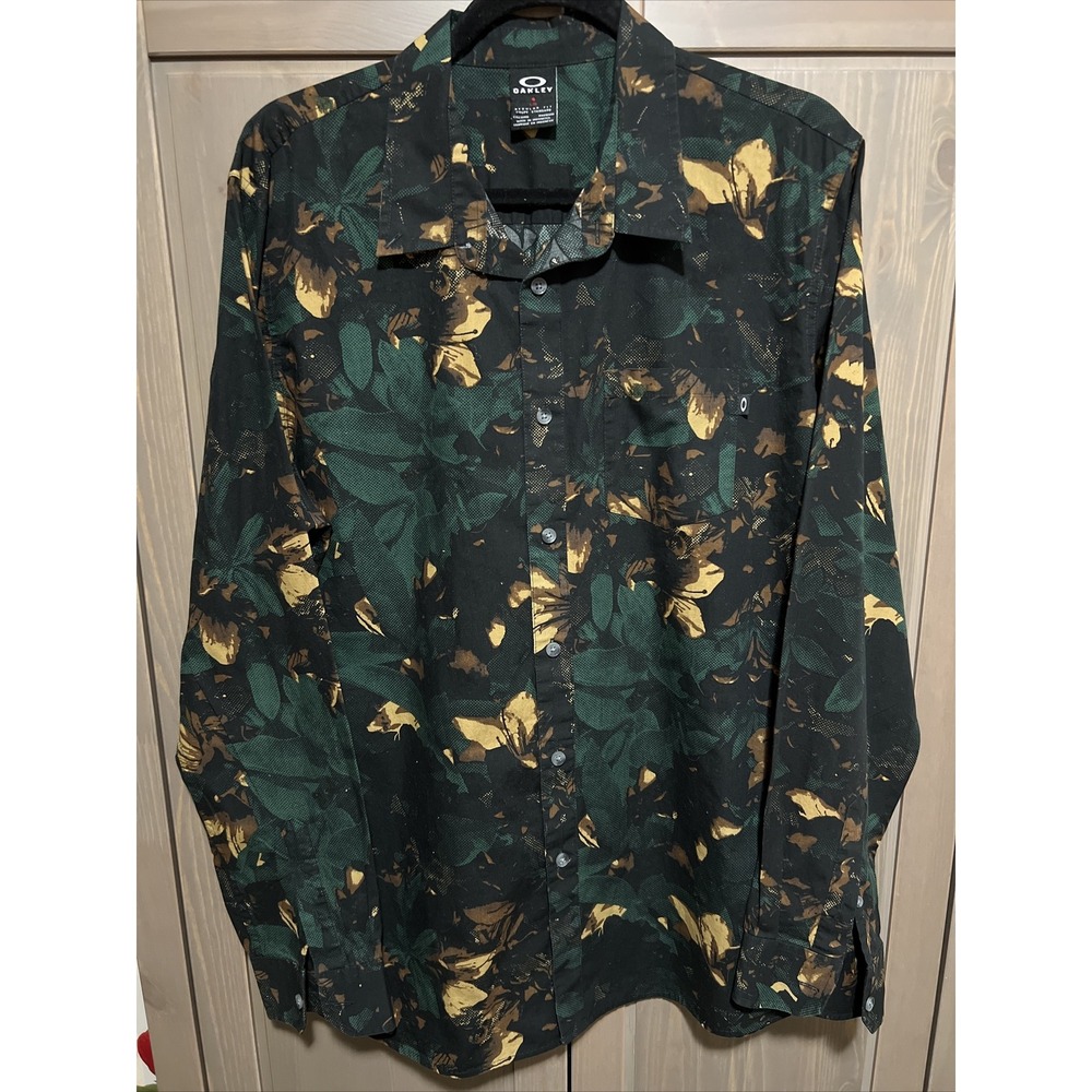 Oakley Mens Shirt Large Camo Button Long Sleeve Pre-Owned Excellent Condition